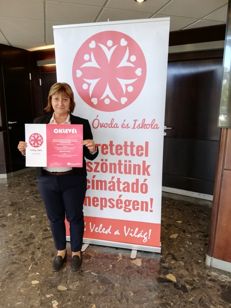 Boldog iskola Cimátadó